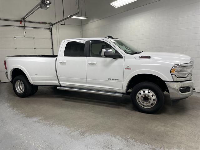 2020 RAM 3500 Laramie Crew Cab 4x4 8 Box