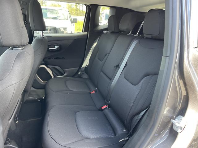 2017 Jeep Renegade Latitude FWD