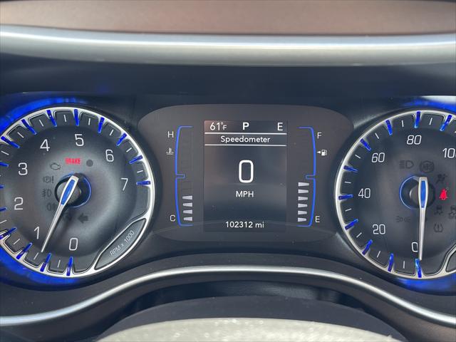 2022 Chrysler Voyager LX