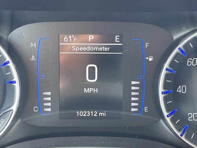 2022 Chrysler Voyager LX