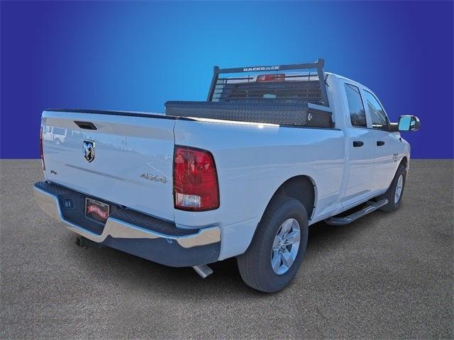 2023 RAM Ram 1500 Classic RAM 1500 CLASSIC TRADESMAN QUAD CAB 4X4 64 BOX
