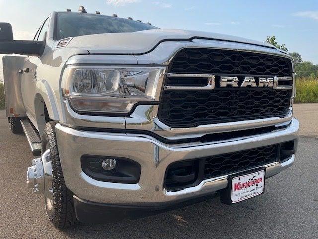 2024 RAM Ram 3500 Chassis Cab RAM 3500 TRADESMAN CREW CAB CHASSIS 4X4 60 CA