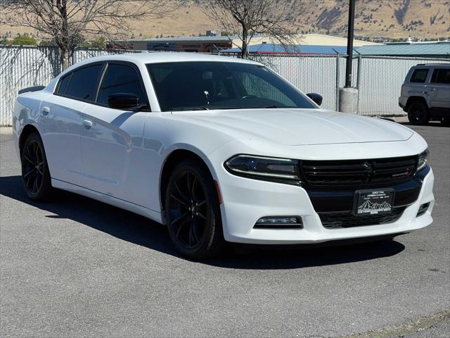 2017 Dodge Charger SXT RWD