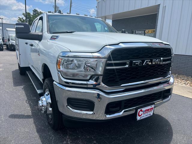 2024 RAM Ram 3500 Chassis Cab RAM 3500 TRADESMAN CREW CAB CHASSIS 4X4 60 CA