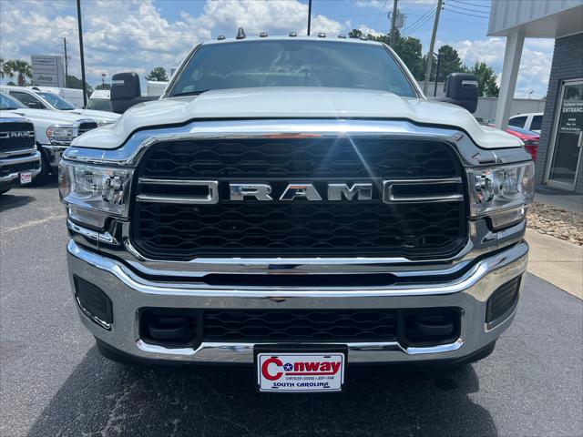 2024 RAM Ram 3500 Chassis Cab RAM 3500 TRADESMAN CREW CAB CHASSIS 4X4 60 CA