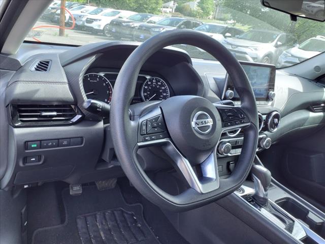 2023 Nissan Sentra SV Xtronic CVT