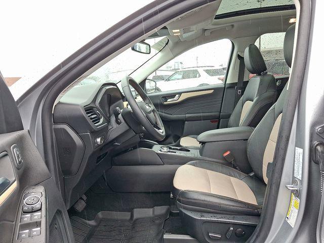 2021 Ford Escape Titanium Hybrid