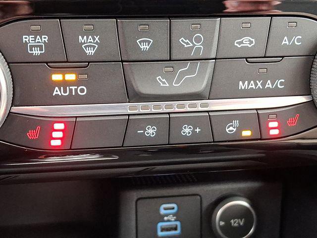2021 Ford Escape Titanium Hybrid