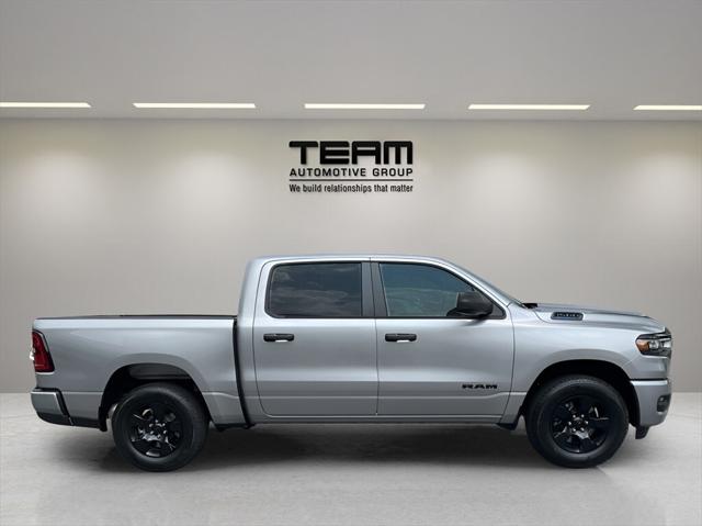 2025 RAM Ram 1500 RAM 1500 TRADESMAN CREW CAB 4X4 57 BOX