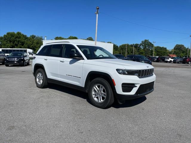 2022 Jeep Grand Cherokee Laredo 4x4