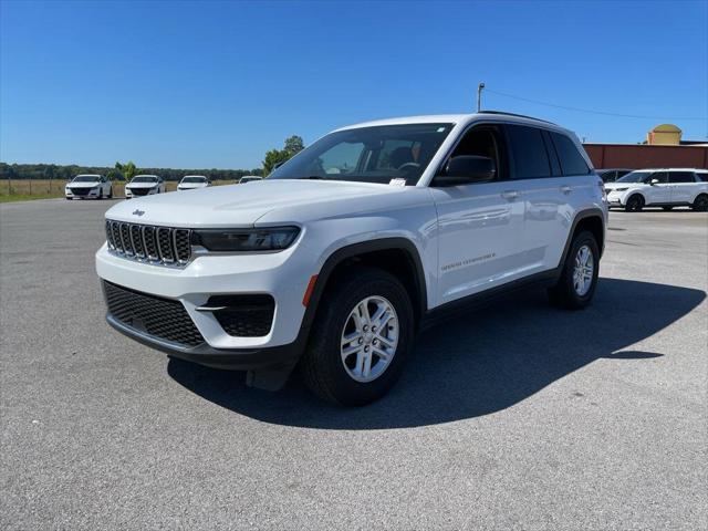 2022 Jeep Grand Cherokee Laredo 4x4