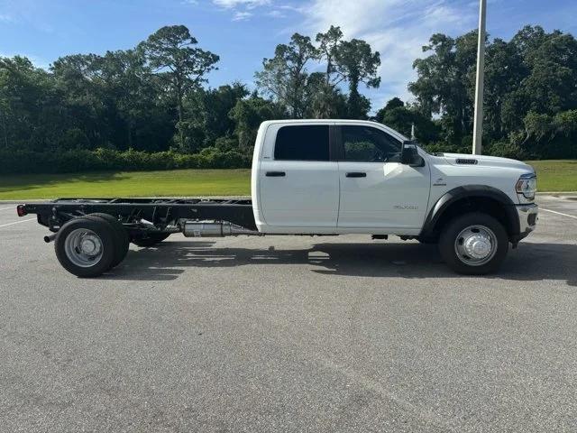 2024 RAM Ram 5500 Chassis Cab RAM 5500 SLT CHASSIS CREW CAB 4X4 84 CA