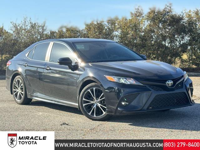 2020 Toyota Camry SE