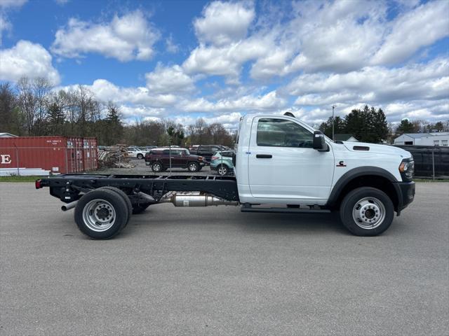 2024 RAM Ram 5500 Chassis Cab RAM 5500 TRADESMAN CHASSIS REGULAR CAB 4X4 84 CA