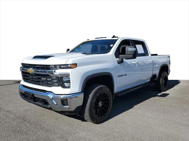 2024 Chevrolet Silverado 2500HD 4WD Crew Cab Standard Bed LT