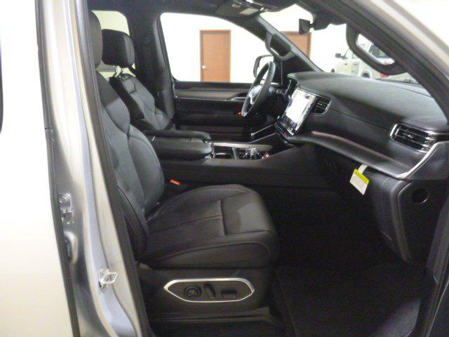 2024 Jeep Wagoneer Series II Carbide 4x4