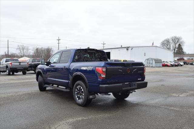 2024 Nissan TITAN Crew Cab PRO-4X 4x4