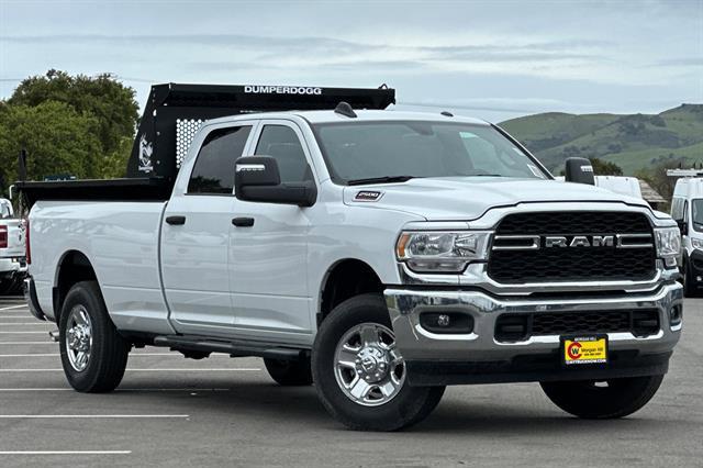 2024 RAM Ram 2500 RAM 2500 TRADESMAN CREW CAB 4X4 8 BOX