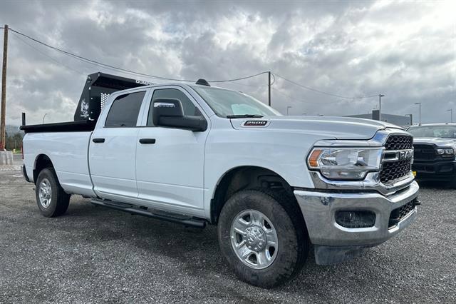 2024 RAM Ram 2500 RAM 2500 TRADESMAN CREW CAB 4X4 8 BOX
