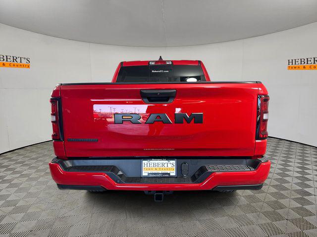 2025 RAM Ram 1500 RAM 1500 BIG HORN CREW CAB 4X2 57 BOX