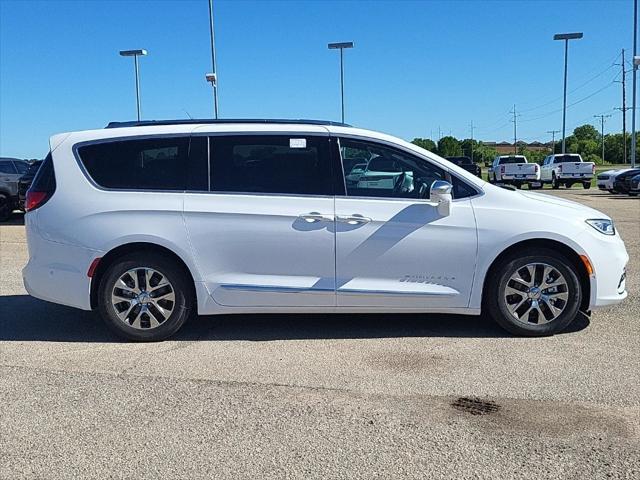 2024 Chrysler Pacifica Hybrid PACIFICA PLUG-IN HYBRID PINNACLE