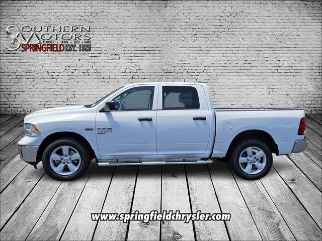 2024 RAM Ram 1500 Classic RAM 1500 CLASSIC TRADESMAN CREW CAB 4X4 57 BOX