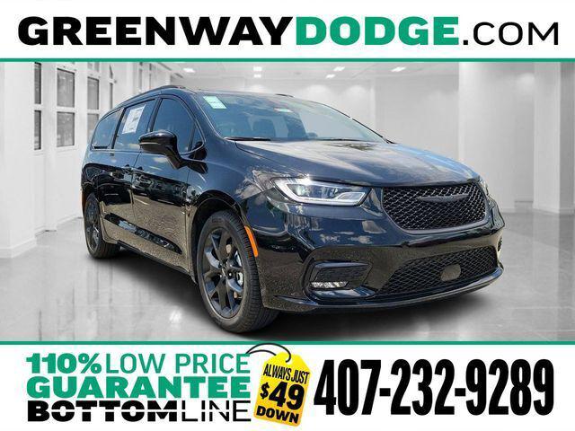 2024 Chrysler Pacifica PACIFICA TOURING L