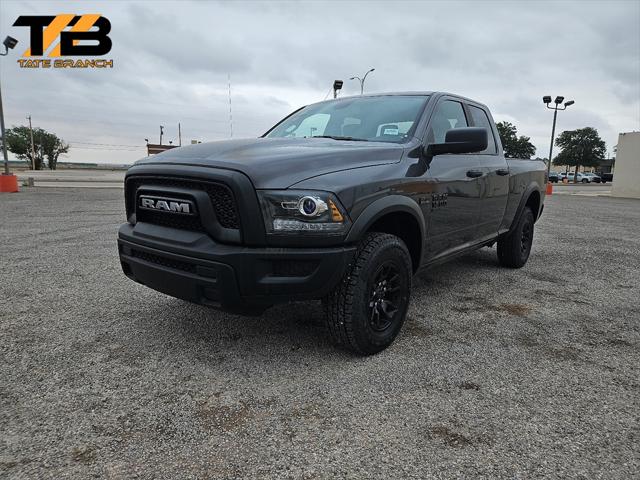 2024 RAM Ram 1500 Classic RAM 1500 CLASSIC WARLOCK QUAD CAB 4X4 64 BOX