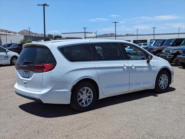 2024 Chrysler Pacifica PACIFICA TOURING L