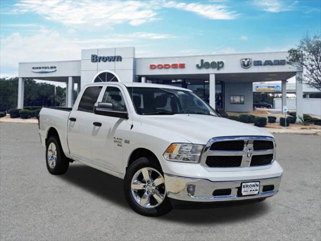 2024 RAM Ram 1500 Classic RAM 1500 CLASSIC TRADESMAN CREW CAB 4X4 57 BOX