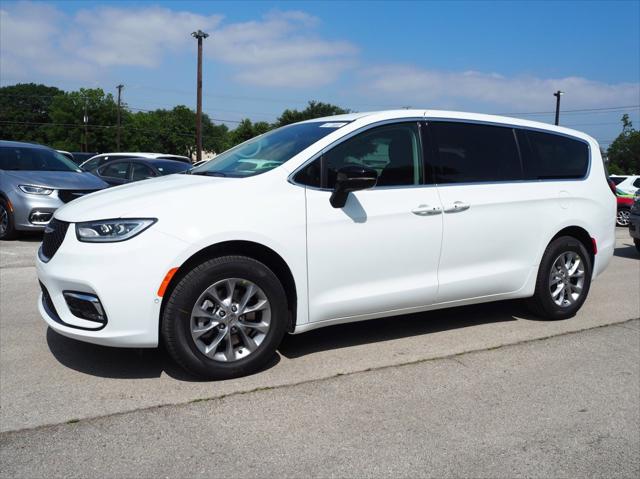 2024 Chrysler Pacifica PACIFICA TOURING L AWD