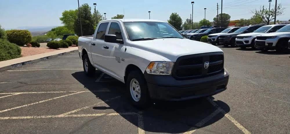 2024 RAM Ram 1500 Classic RAM 1500 CLASSIC TRADESMAN CREW CAB 4X2 57 BOX