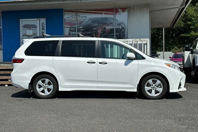 2019 Toyota Sienna L 7 Passenger