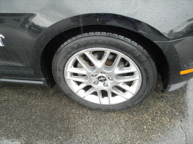 2012 Ford Mustang V6