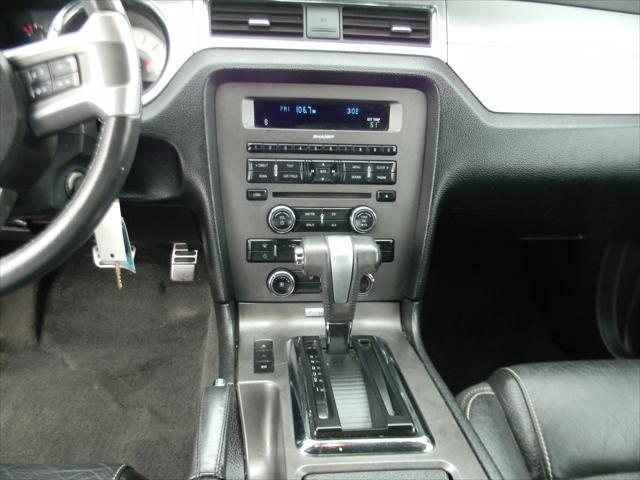 2012 Ford Mustang V6