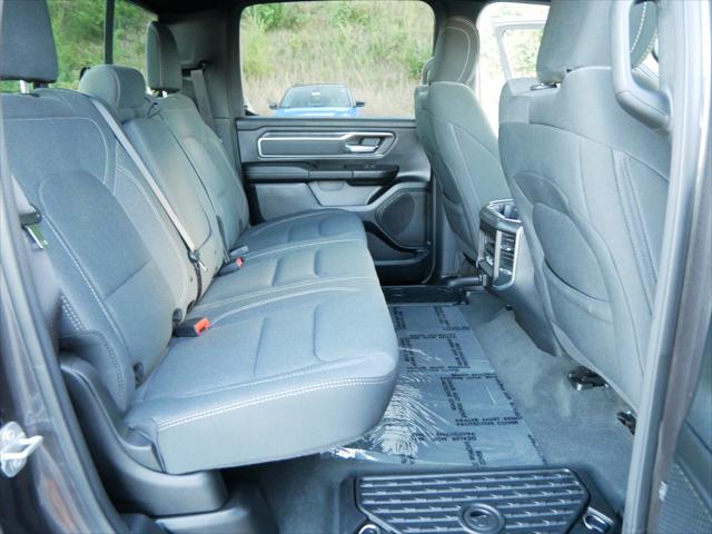 2021 Ram 1500 Big Horn Crew Cab 4x4 5'7" Box