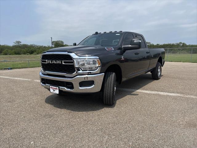 2024 RAM Ram 2500 RAM 2500 TRADESMAN CREW CAB 4X4 8 BOX