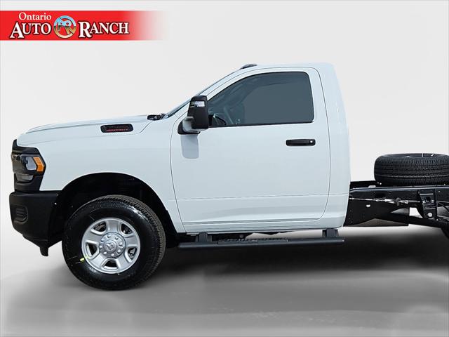 2024 RAM Ram 3500 Chassis Cab RAM 3500 TRADESMAN CHASSIS REGULAR CAB 4X4 60 CA