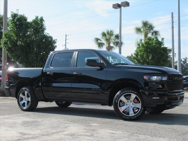 2025 RAM Ram 1500 RAM 1500 TRADESMAN CREW CAB 4X2 57 BOX