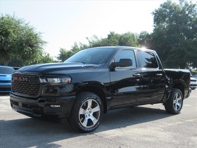 2025 RAM Ram 1500 RAM 1500 TRADESMAN CREW CAB 4X2 57 BOX