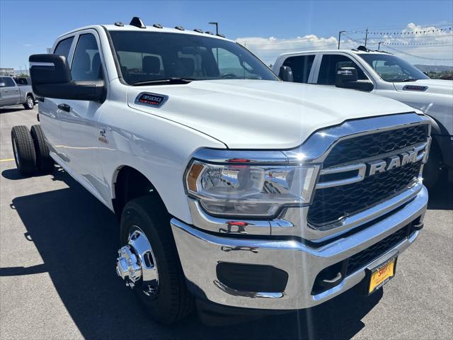 2024 RAM Ram 3500 Chassis Cab RAM 3500 TRADESMAN CREW CAB CHASSIS 4X4 60 CA