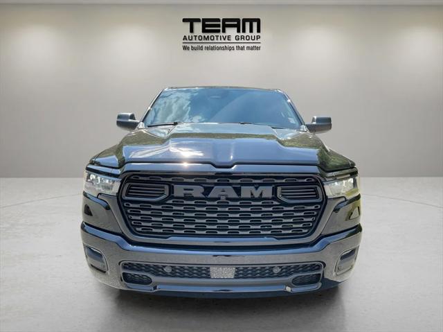 2025 RAM Ram 1500 RAM 1500 TRADESMAN CREW CAB 4X4 57 BOX