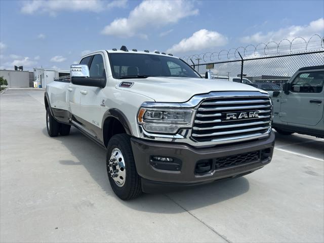 2024 RAM Ram 3500 RAM 3500 LIMITED LONGHORN CREW CAB 4X4 8 BOX