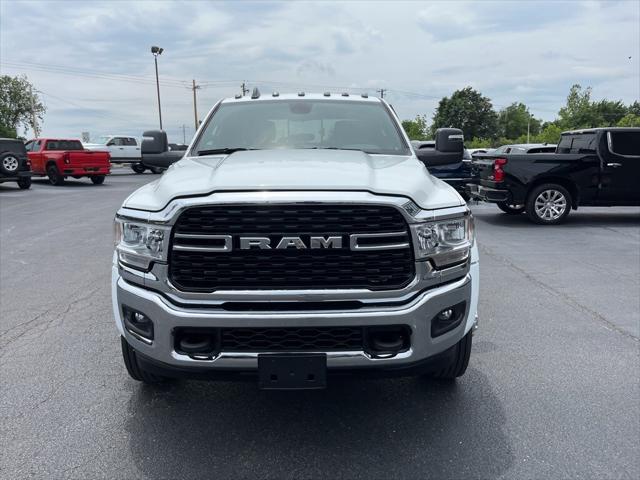 2024 RAM Ram 4500 Chassis Cab RAM 4500 SLT CHASSIS CREW CAB 4X4 60 CA