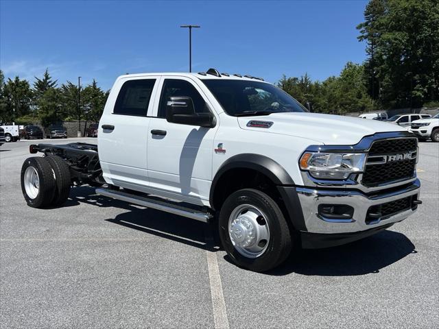 2024 RAM Ram 5500 Chassis Cab RAM 5500 TRADESMAN CHASSIS CREW CAB 4X4 60 CA