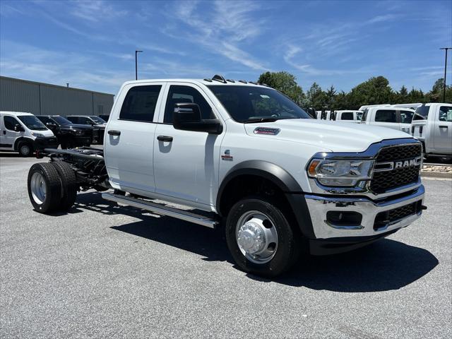 2024 RAM Ram 5500 Chassis Cab RAM 5500 TRADESMAN CHASSIS CREW CAB 4X4 60 CA