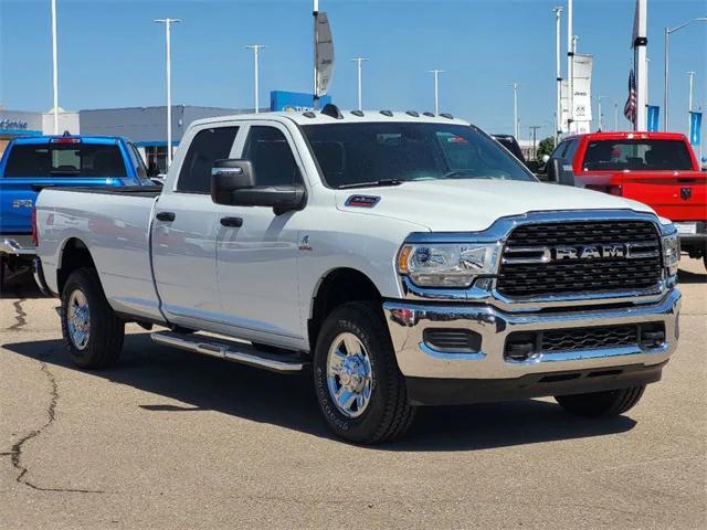 2024 RAM Ram 3500 RAM 3500 TRADESMAN CREW CAB 4X4 8 BOX