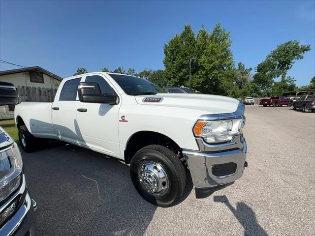 2024 RAM Ram 3500 RAM 3500 TRADESMAN CREW CAB 4X4 8 BOX