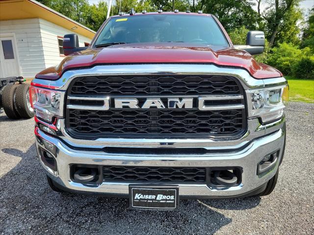 2024 RAM Ram 5500 Chassis Cab RAM 5500 TRADESMAN CHASSIS REGULAR CAB 4X4 60 CA