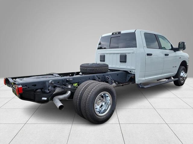 2024 RAM Ram 3500 Chassis Cab RAM 3500 SLT CREW CAB CHASSIS 4X4 60 CA